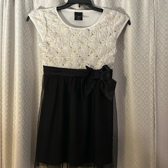 Black Chiffon Flower Detail Full Length Formal Gown main image 1